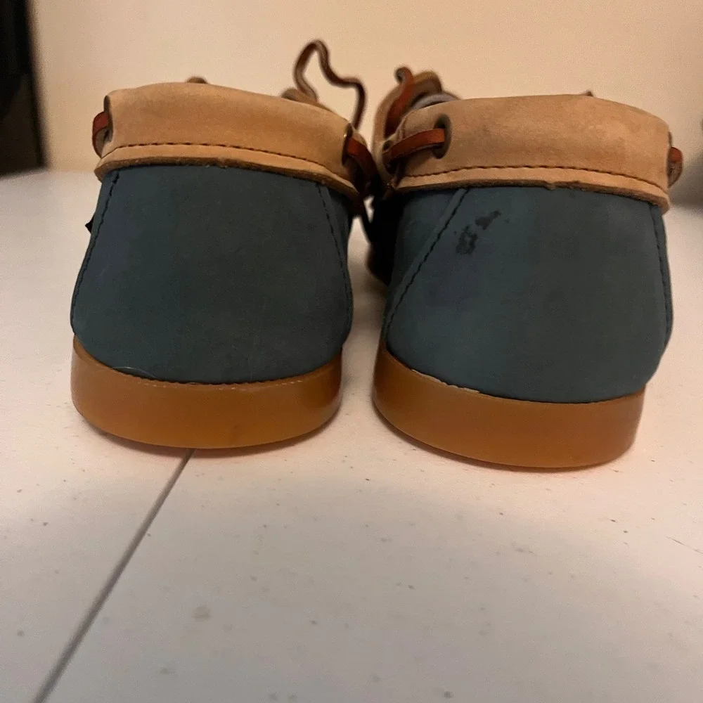 Vintage Eastland 2-Eye Boat Shoes Men's 9.5E Blue Tan Leather Made in USA Vibram